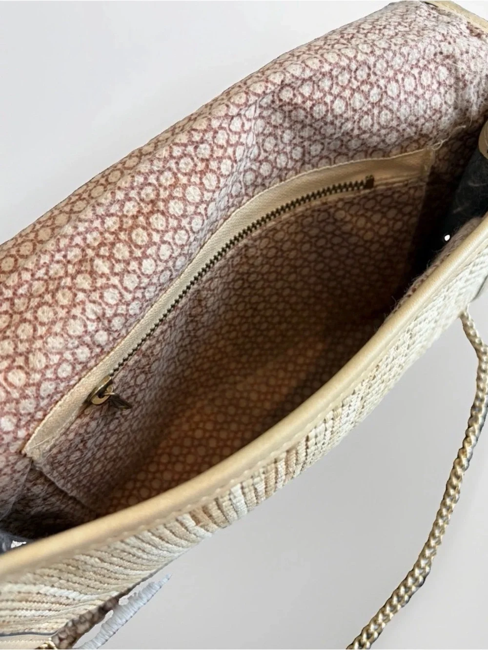 Mid-Century Vintage Made in Italy Woven Raffia Straw Shoulder Bag 70s